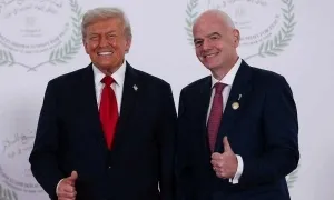 Chủ tịch Infantino 'phạm luật FIFA' vì khen Tổng thống Trump