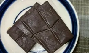 Điều gì xảy ra nếu ăn chocolate trước khi ngủ?