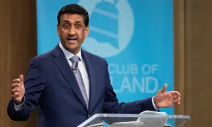 Nghị sĩ thúc đẩy cuộc bỏ phiếu 'xé nát MAGA'